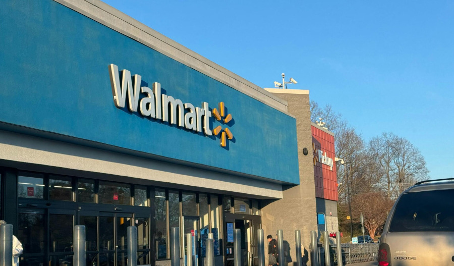 Walmart reaches a market cap of over US$1 trillion