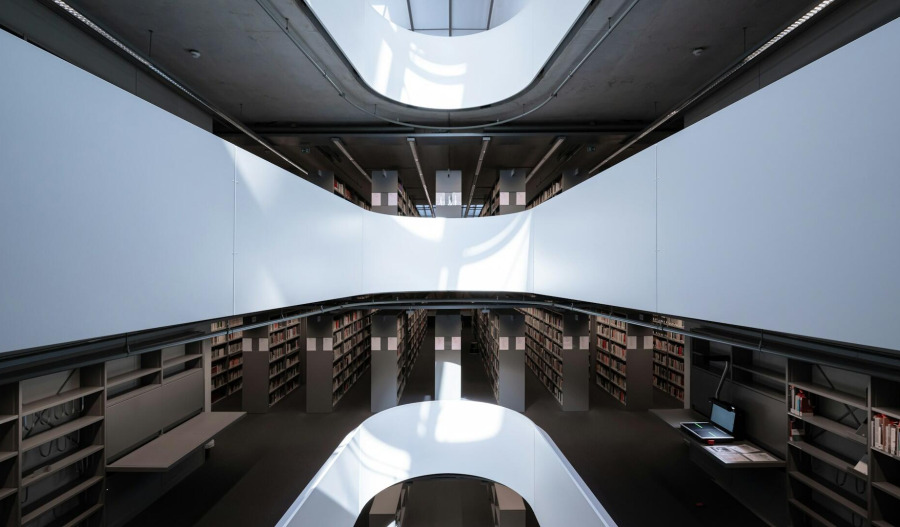 Trading floor: PMT, CXU rise; CQE dips