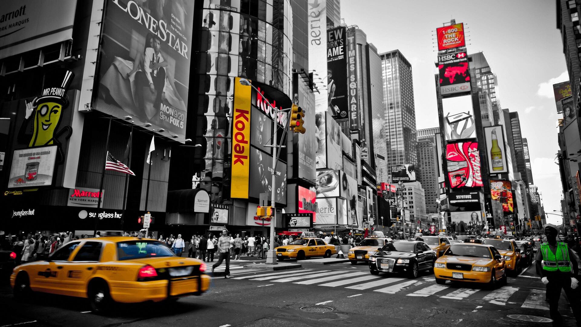 US stocks slide as tech rout drags benchmarks lower