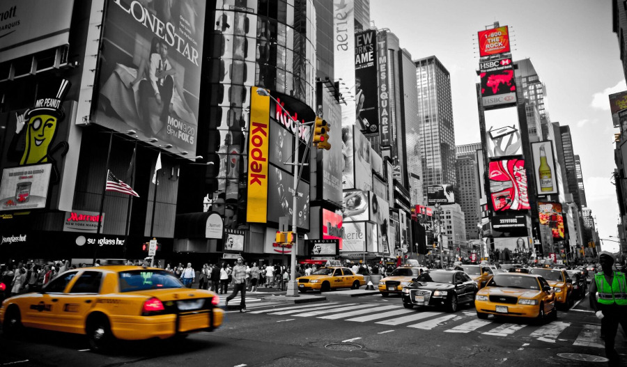 US stocks slide as tech rout drags benchmarks lower