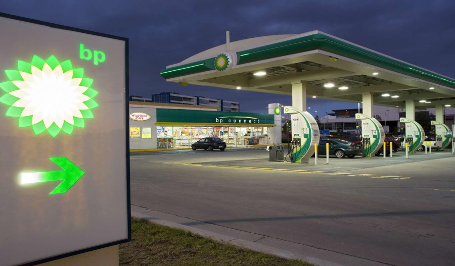 BP halts share buybacks, targets cost-cutting