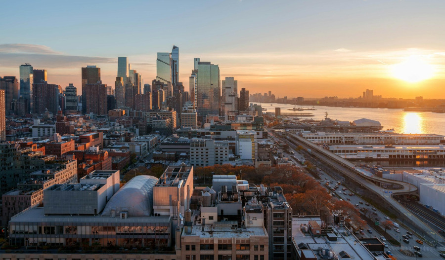 US markets in the red on AI disruption fears