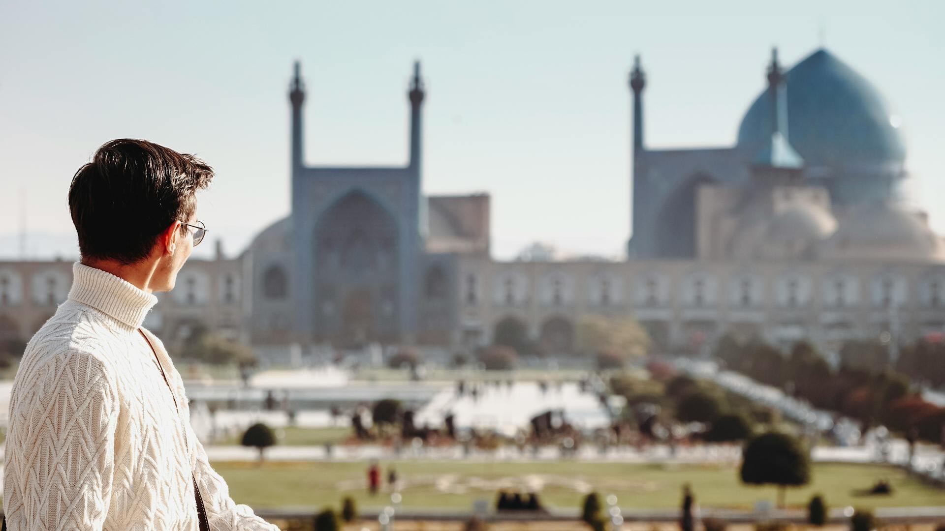 Iran floats energy, mining deals in US talks