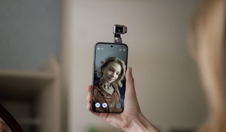 Chinese phone company Honor showcases Robot Phone