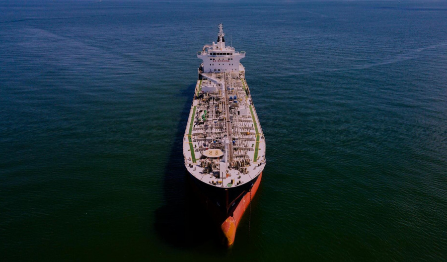 Oil extends rally as US-Iran war disrupts supply