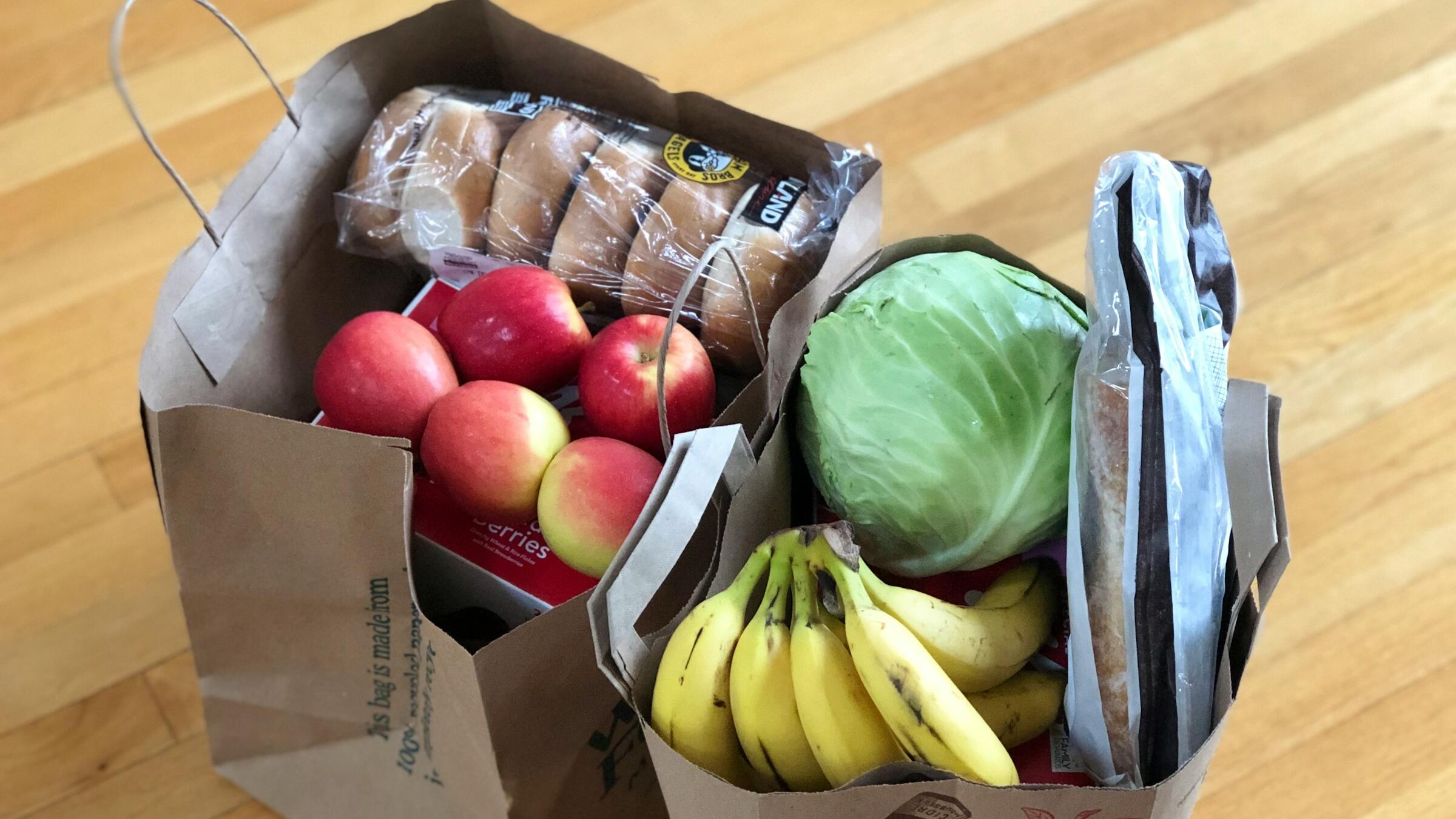 Australian household spending back to growth in Jan