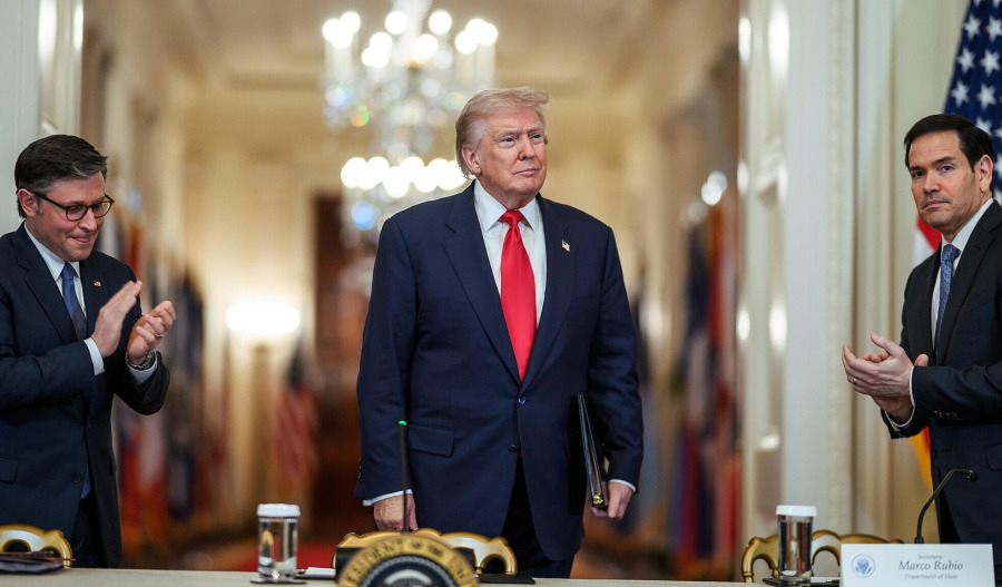 Trump discusses end to Iran war with Putin