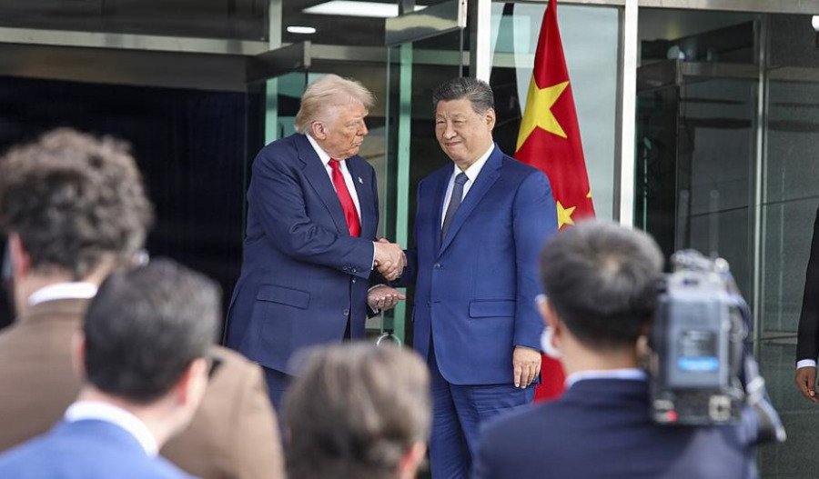 Trump requests to delay his meeting with China