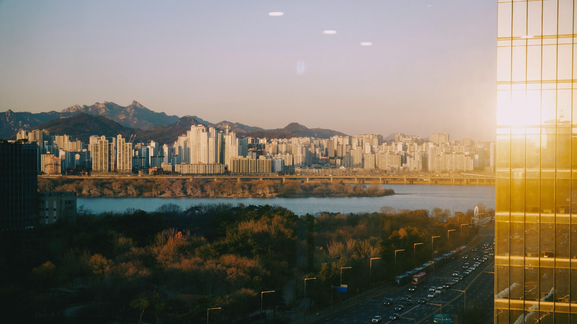 APAC markets rise; oil pullback boosts risk appetite