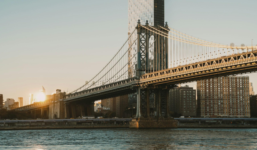 US markets extend advance; oil caps gains