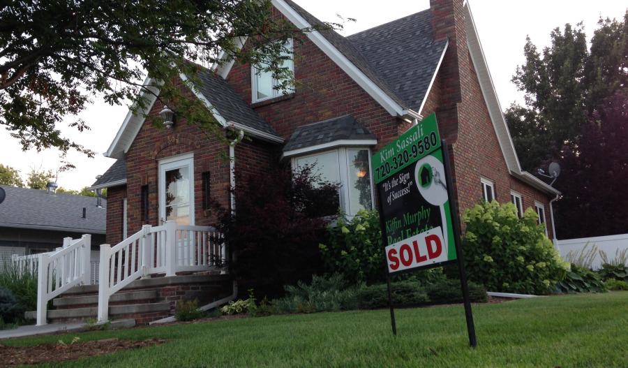 US housing slump deepens as demand weakens