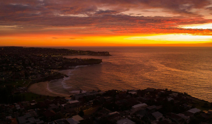 ASX 200 hits fresh 4mth low; down 2.2% on week