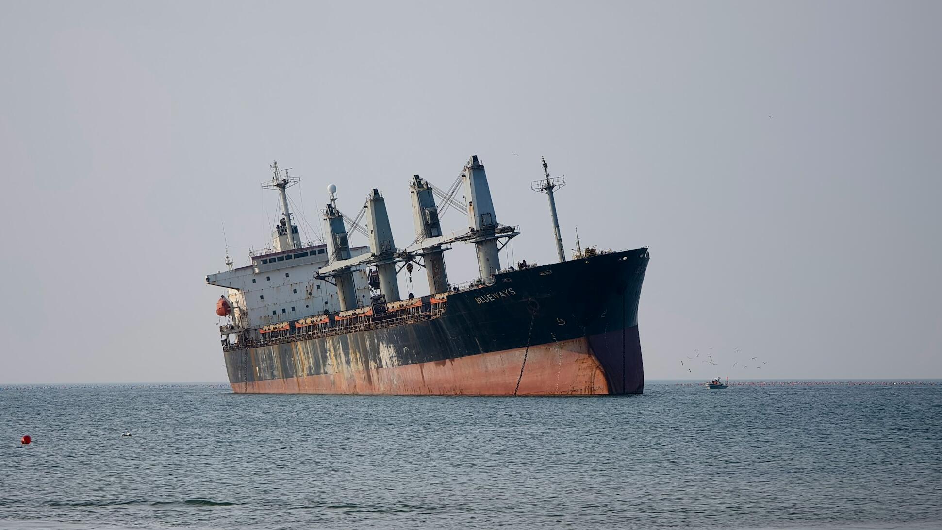 Iran: Strait of Hormuz open to non-enemy ships