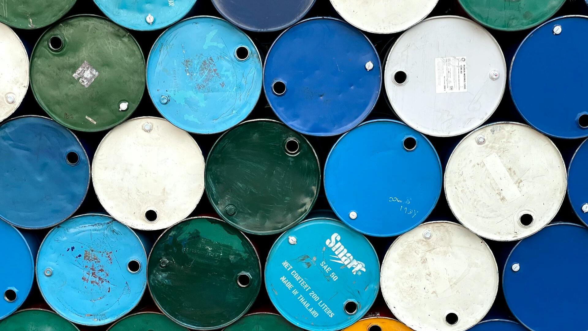 Iran declares force majeure on foreign-run oilfields