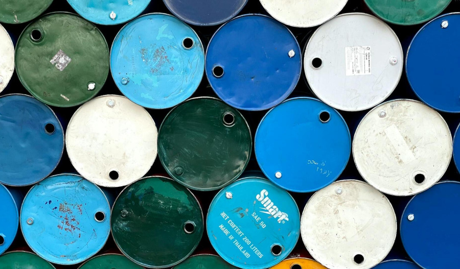 Iran declares force majeure on foreign-run oilfields