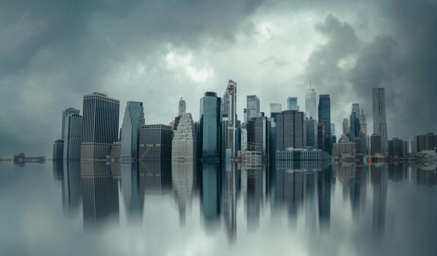 US markets retreat as oil surge resumes