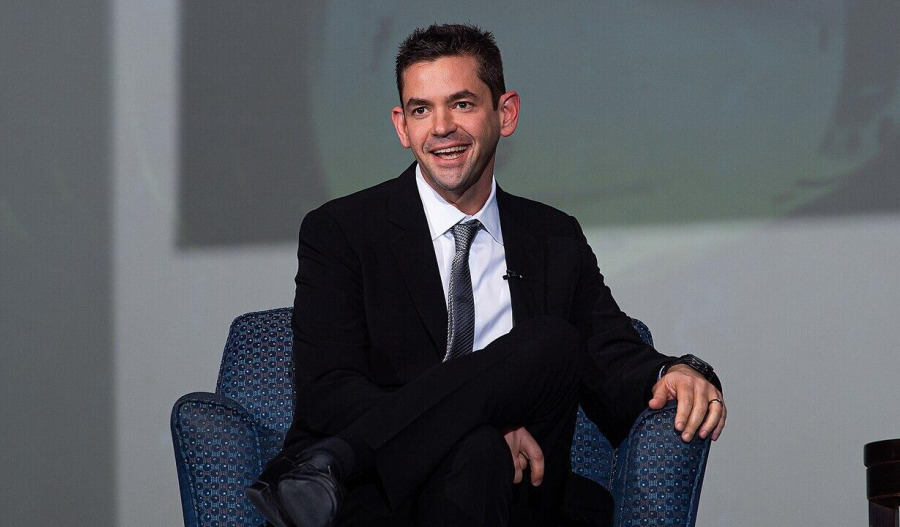 NASA cancels lunar orbit to build US$20bn moon base