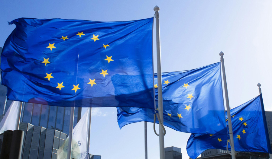 EU economic and consumer confidence falls