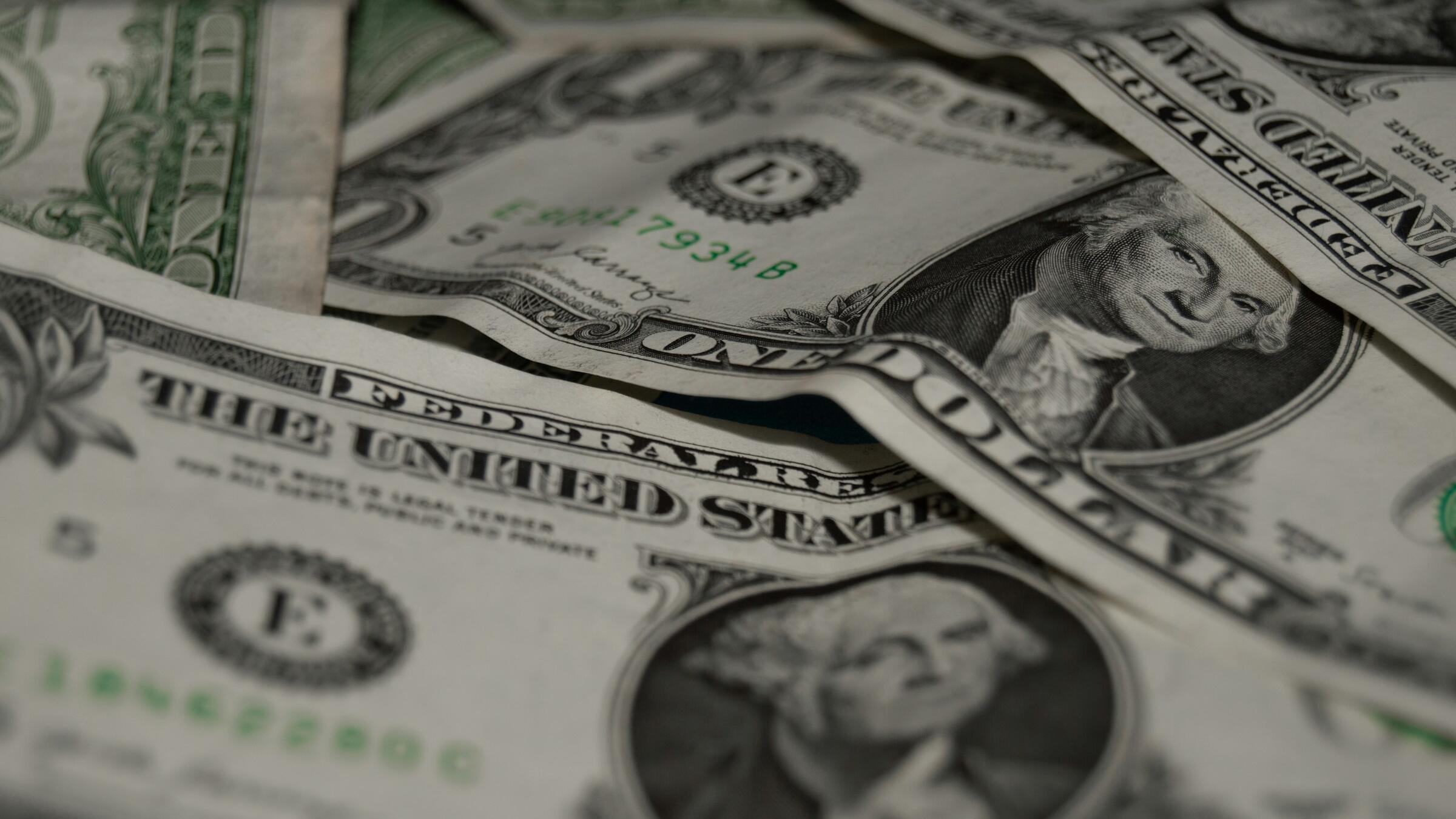 US consumer confidence ticks up despite Iran war