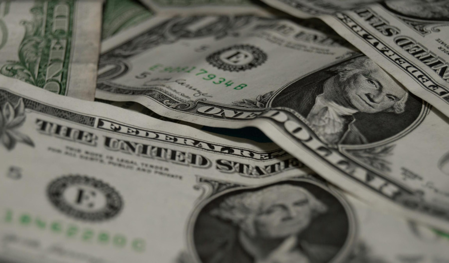 US consumer confidence ticks up despite Iran war