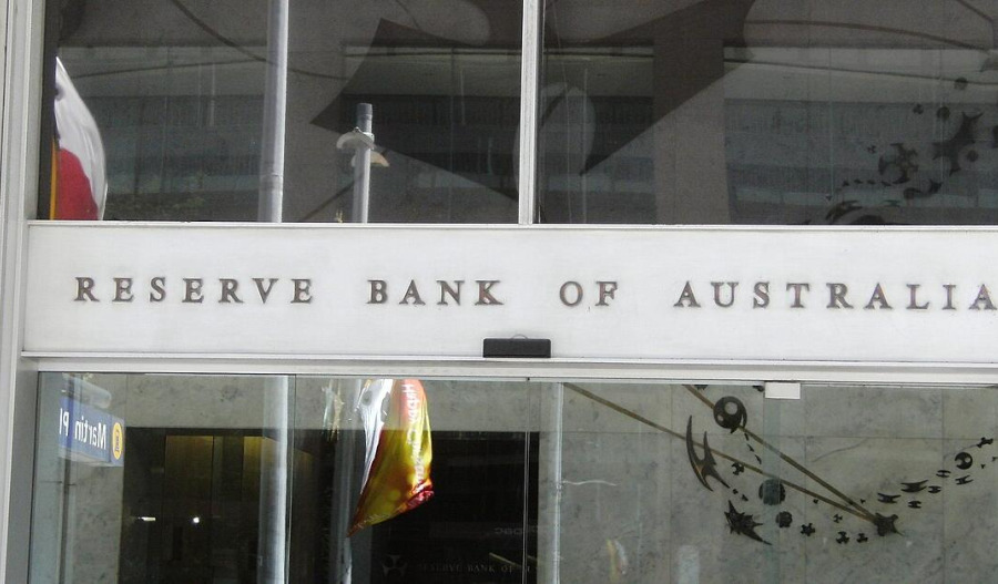 RBA sees material enonomic effect of longer war