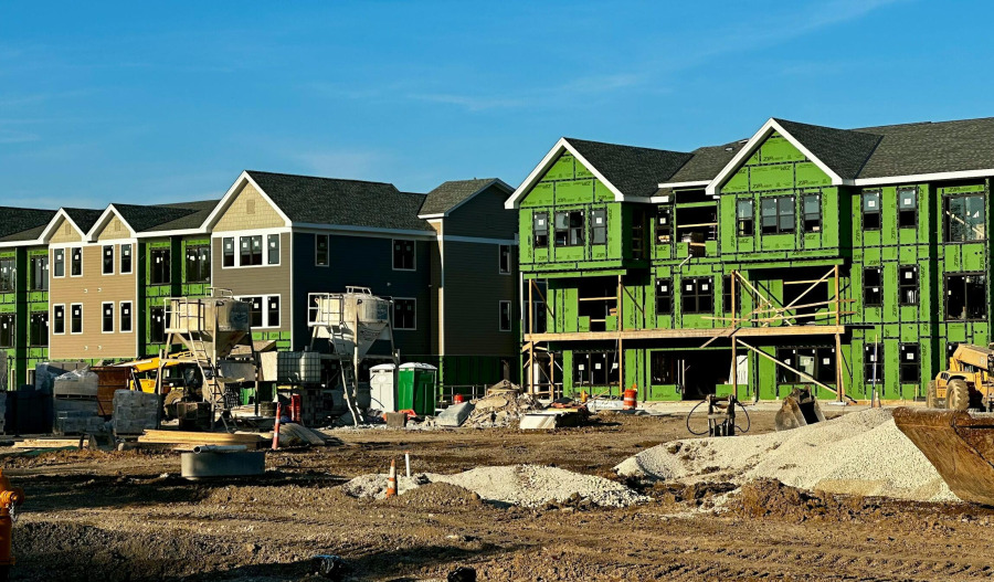 Aus dwelling approvals surge in Feb, apartments rebound