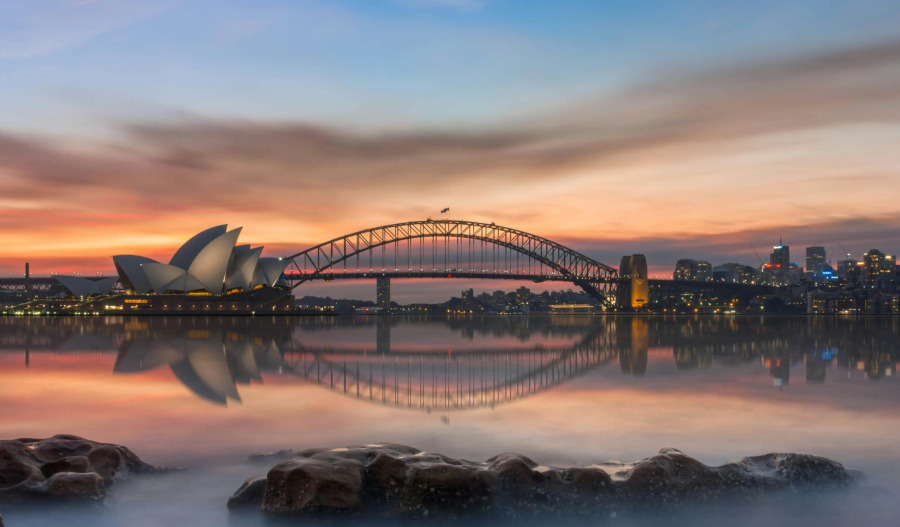 ASX 200 drops 1.1% as Trump speech rattles markets