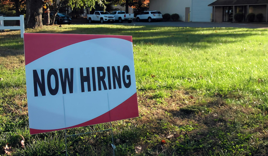 US job growth rebounds to beat forecasts in March