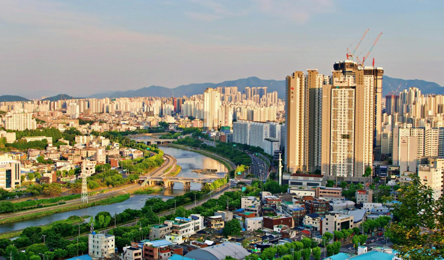 APAC markets rise; Iran tensions remain in focus