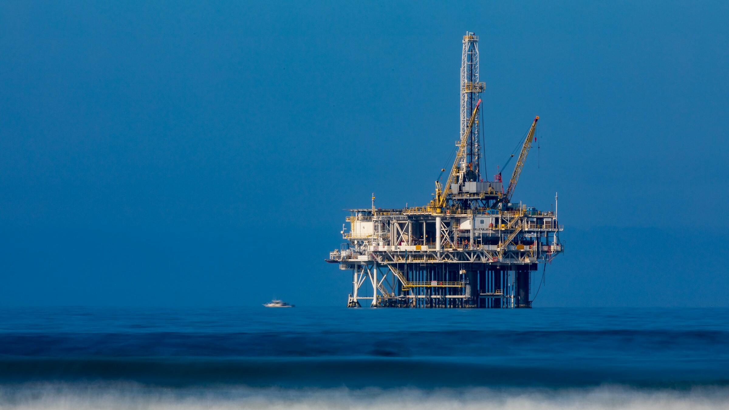 Oil gains; traders remain cautious amid ceasefire doubts