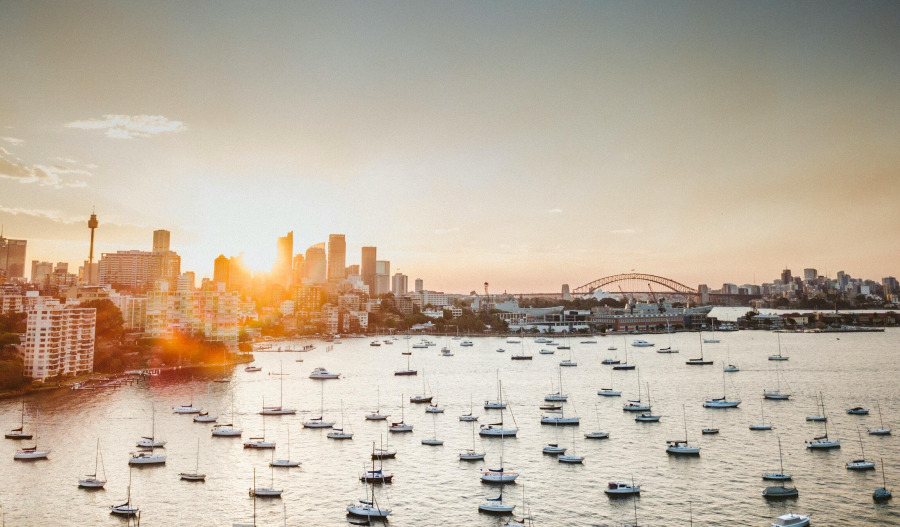 ASX edges 0.2% higher as energy offsets tech