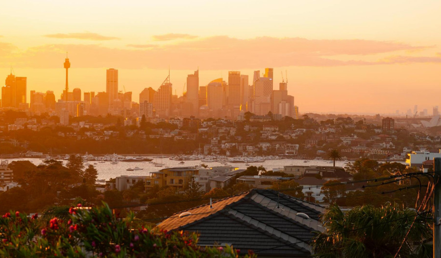 ASX dips 0.1% but posts third weekly gain