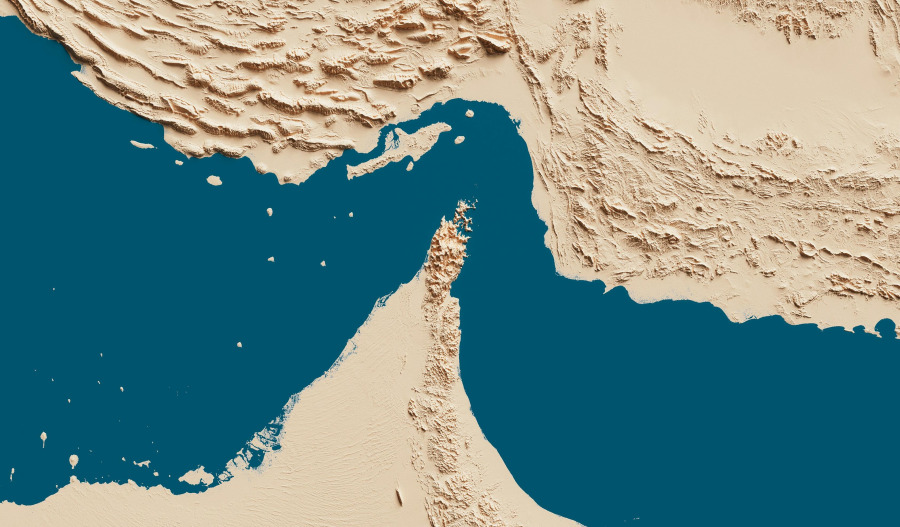 Iran closes Strait of Hormuz again due to US blockade