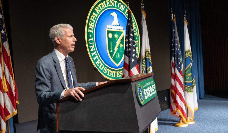 US gas prices may not drop below $3 until 2027: Wright