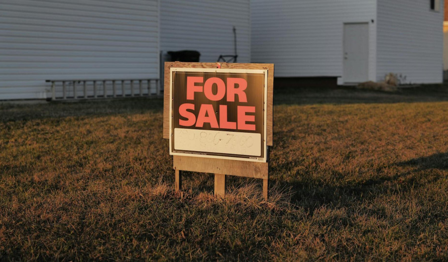 US housing market pressured by low inventory, Iran war