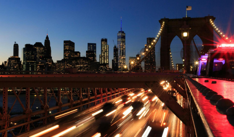 US futures mixed amid M.East tensions, earnings