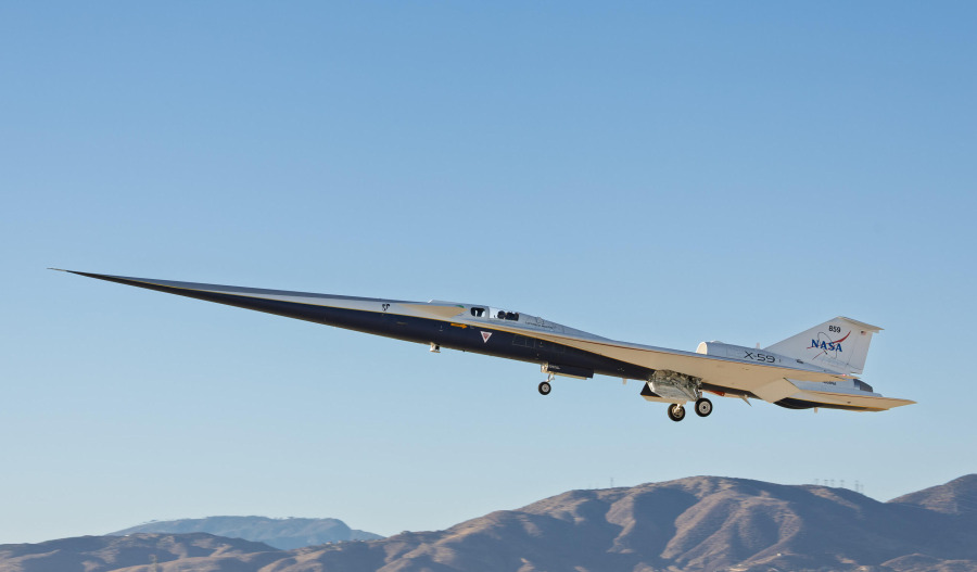 Lockheed Martin misses estimates, aeronautics sales fall