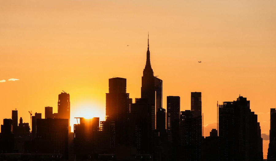 US markets ease as tech, AI concerns weigh