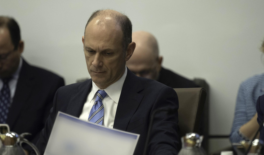 Goolsbee urges Fed caution after inflation rise
