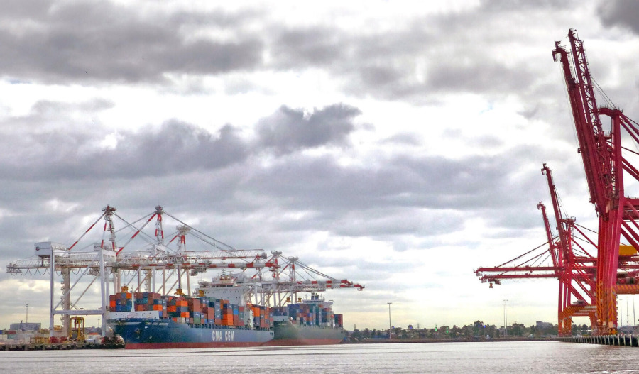 Australia posts first trade deficit since 2017