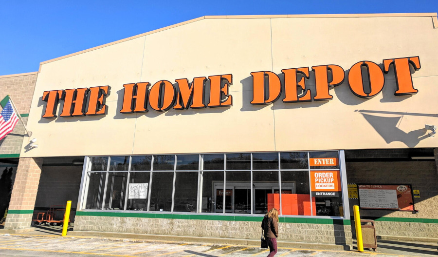 Home Depot beats despite housing market strain