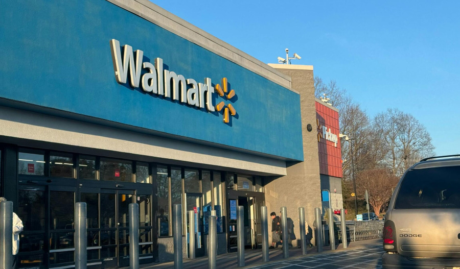 Walmart issues low guidance amid high fuel costs