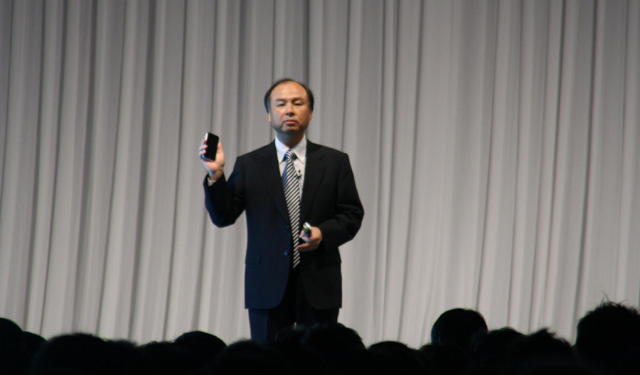 SoftBank plans AI push in France