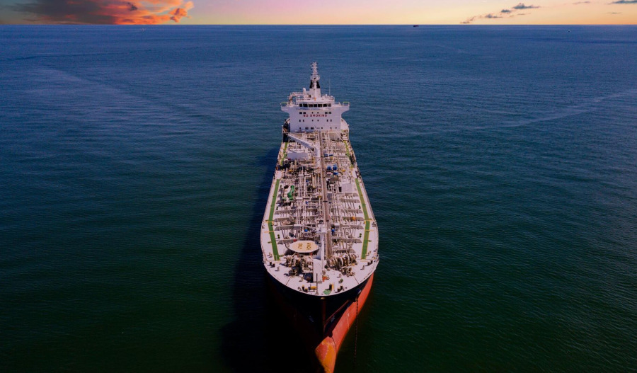 Oil extends decline on supply return hopes