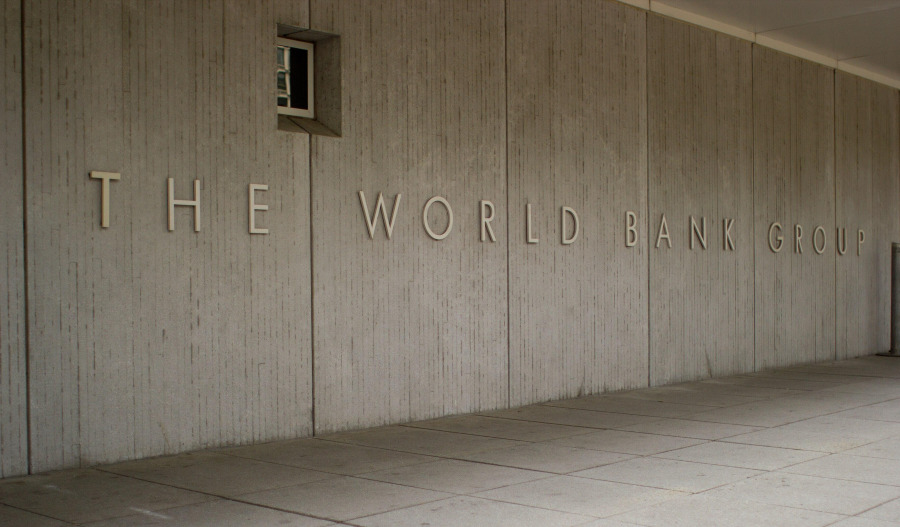 World Bank warns on slowing growth, AI divide