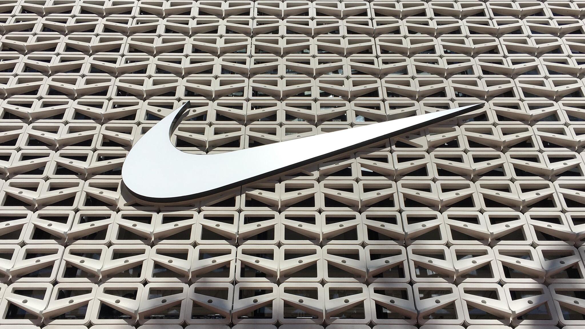 Nike beats forecasts despite China sales slump
