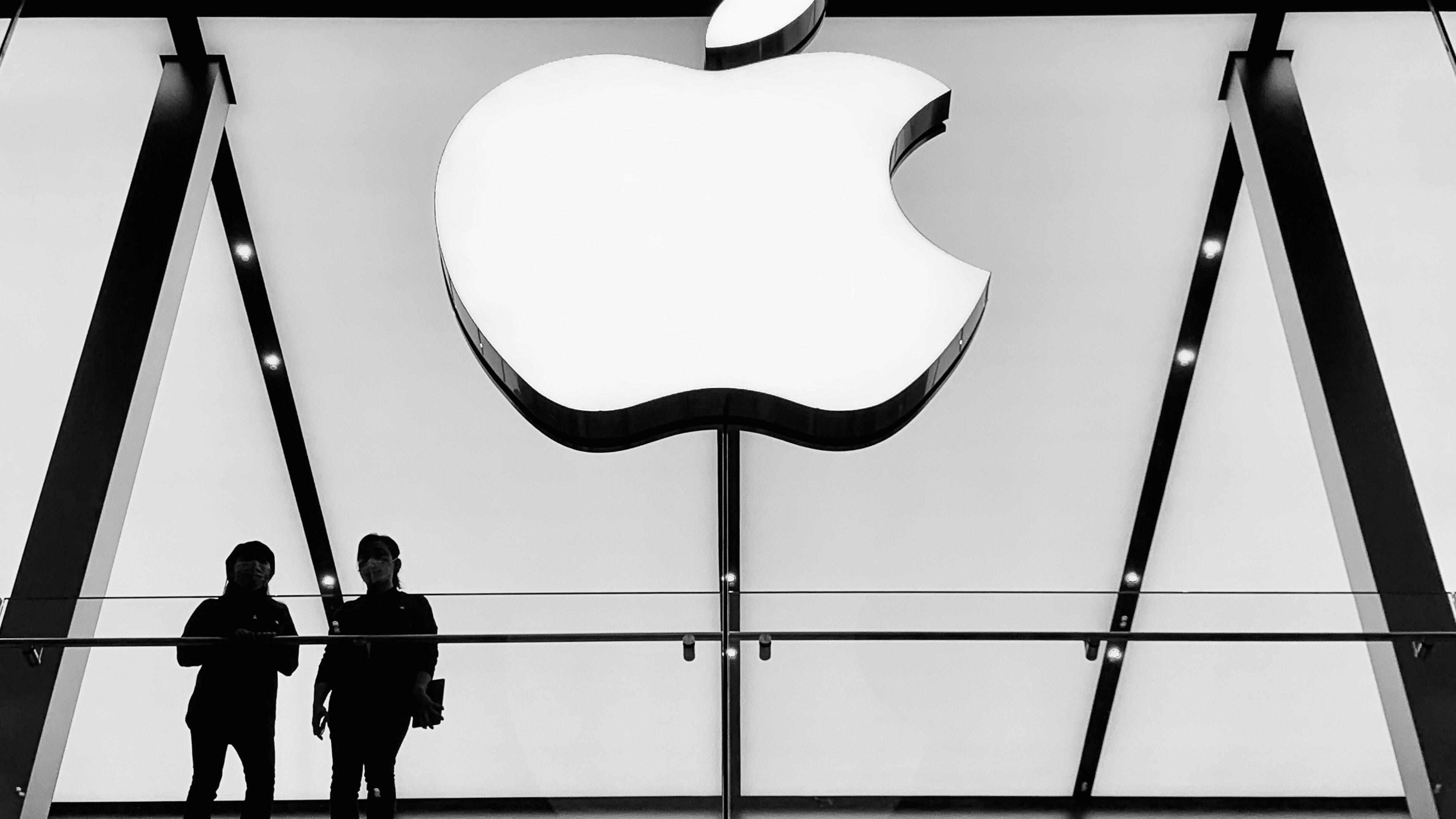 Apple, Broadcom sign US$30bn+ chip agreement