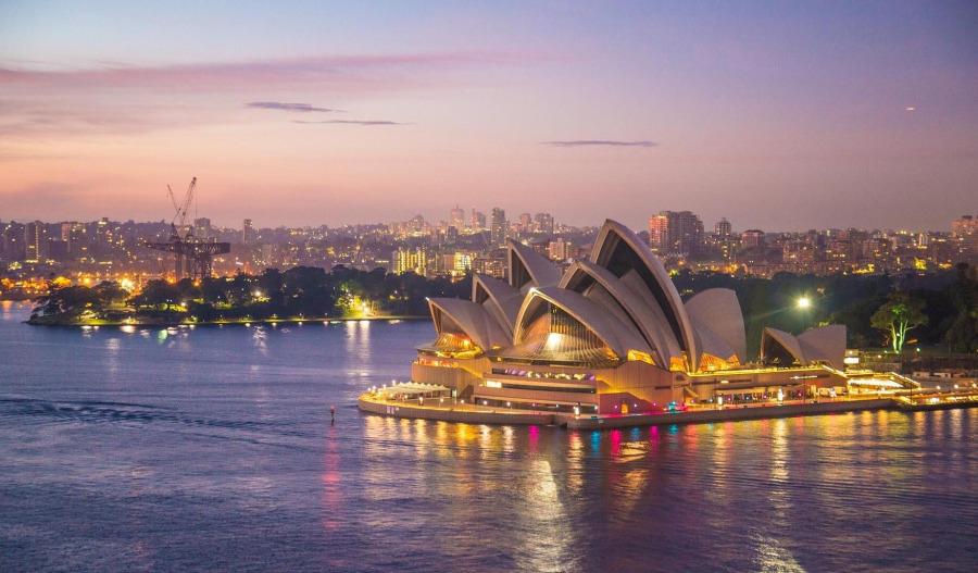 ASX rises 0.4% as miners lead advance