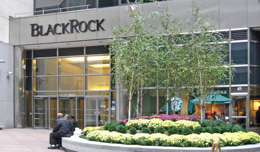BlackRock stock jumps; buoyant markets boost assets