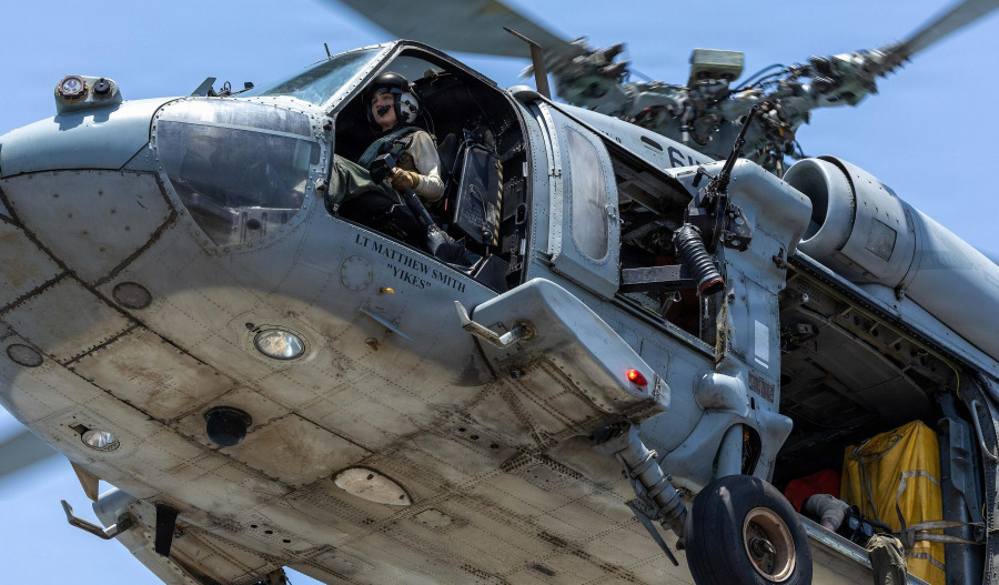 US launches fresh Iran strikes after troop deaths